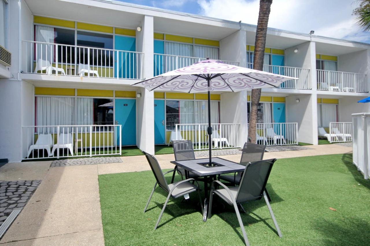 מירטל ביץ' Waikiki Village מראה חיצוני תמונה