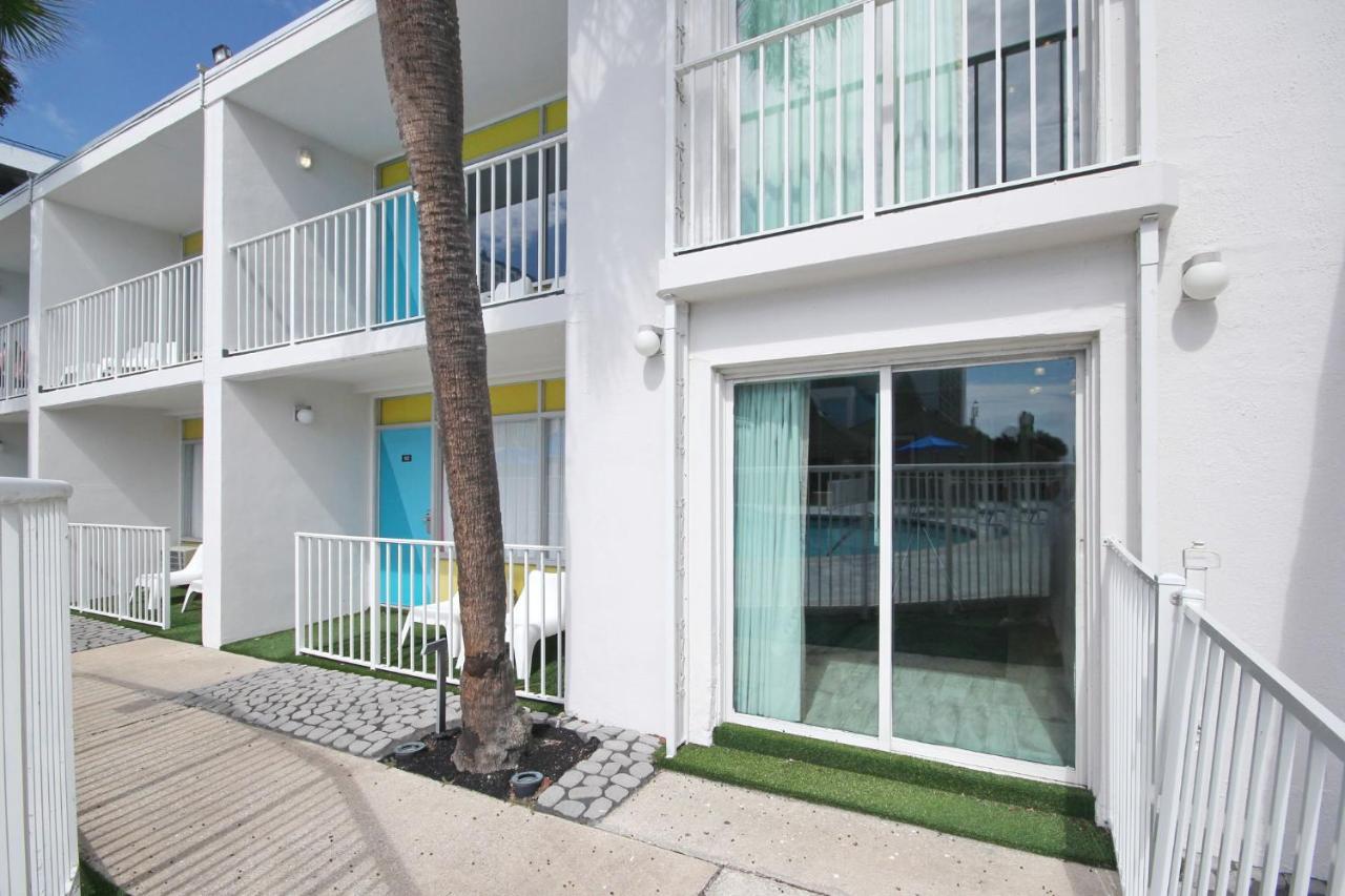 מירטל ביץ' Waikiki Village מראה חיצוני תמונה