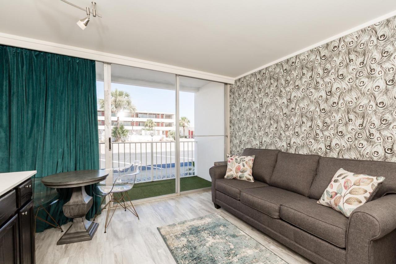 מירטל ביץ' Waikiki Village מראה חיצוני תמונה